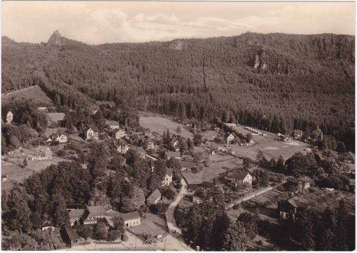 Historische Ansicht mit dem Scharfenstein im Hintergrund